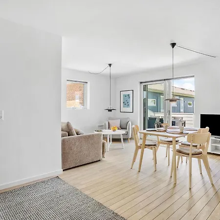 Dejligt Hus I Med Havudsigt Feriehus *