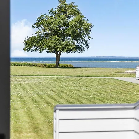 Lovely In With House Sea View Богенсе