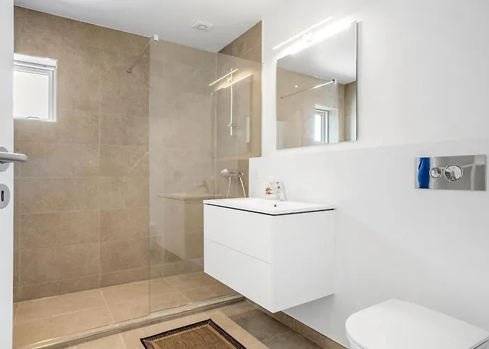 Lovely In With House Sea View *